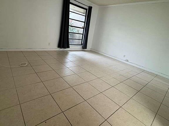 4th image of 402 Saint Andrews Road #55