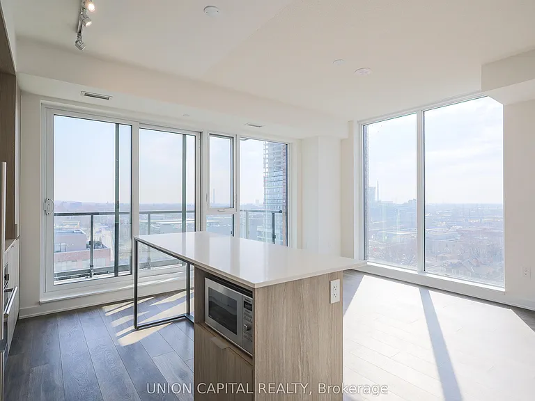 130 River St #902 — Photo 14