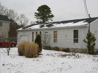 507 Walker Ave, East Patchogue, NY 11772