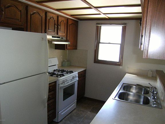 5th image of 583 Maryland Ave NE