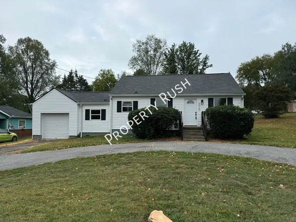 6618 Shallowford Rd, Chattanooga, TN 37421