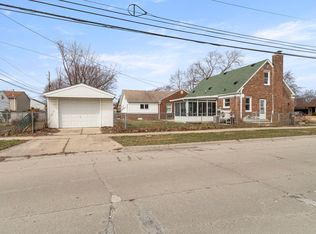 15705 Champaign Rd, Allen Park, MI 48101