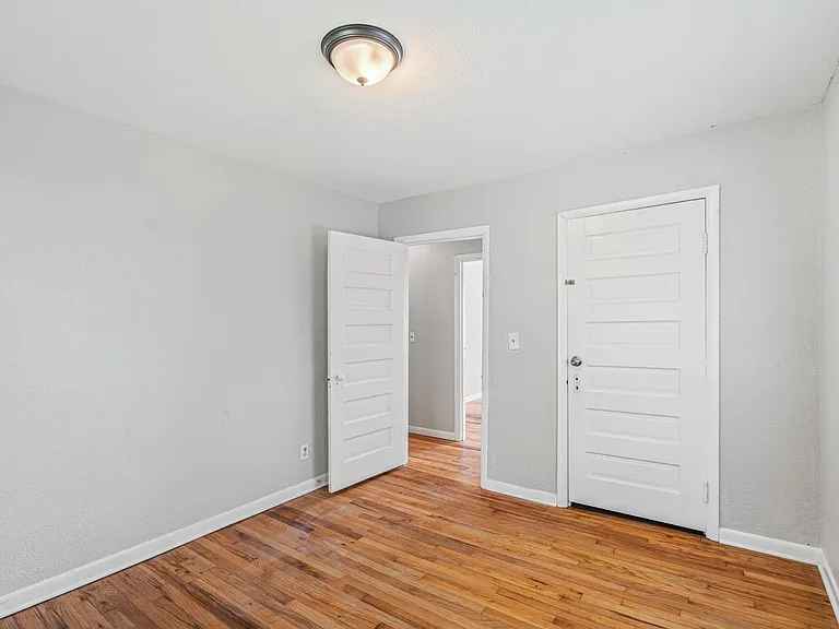 3811 Fairmont Blvd #1 — Photo 12