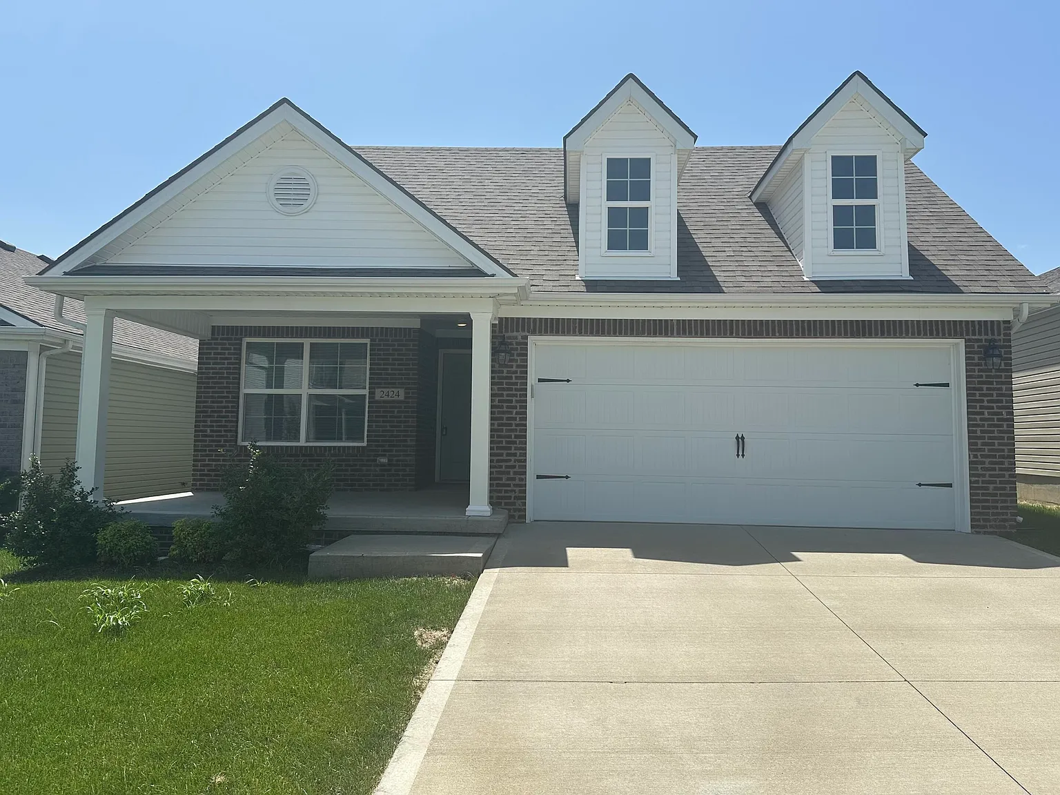3 bed, 2.0 bath, 1322 sqft, $1,900 — Photo 1
