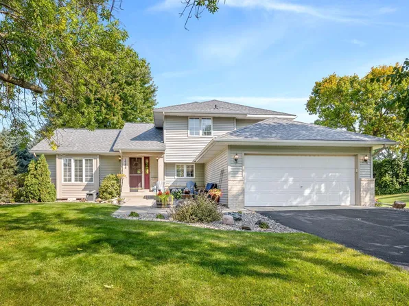 1748 Valley Ridge Pl, Chanhassen, MN 55317