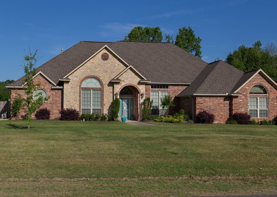 1st image of 6402 Lost Creek Dr