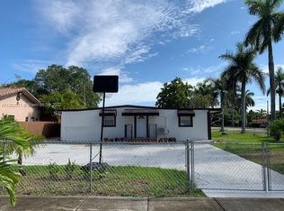 10001 SW 48th St, Miami, FL 33165