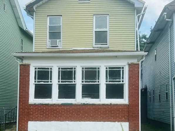 2009 8th Ave, Altoona, PA 16602