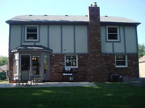 31104 Louise Dr photo 1