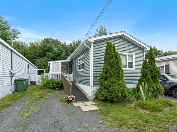 63 Bridget Ave, Halifax, NS B3R 1H8