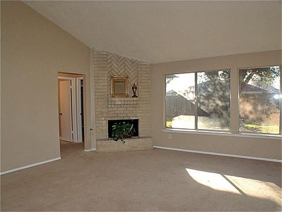 4th image of 1118 W Belgravia Dr