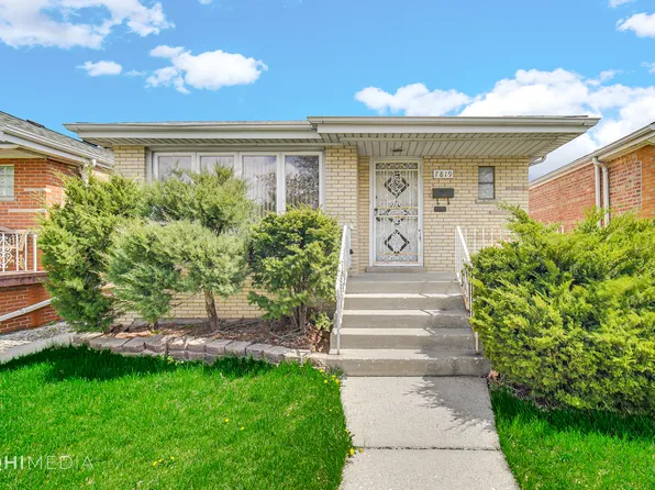 7819 Merrimac Ave, Burbank, IL 60459