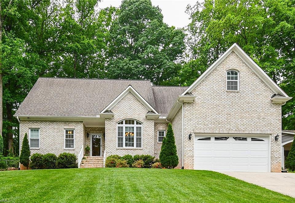 1st image of 2107 Churchill Dr