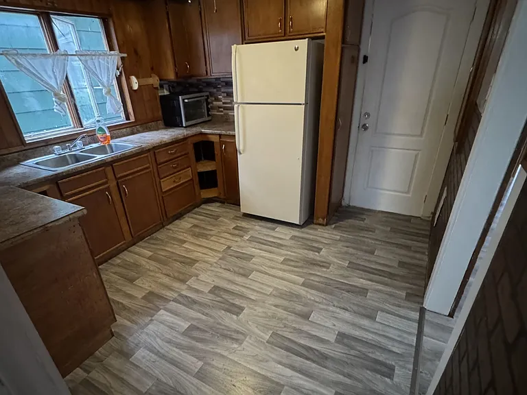 63 Simon St #1 — Photo 4