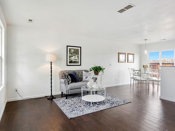 2nd image of 4207 W Kenyon Ave