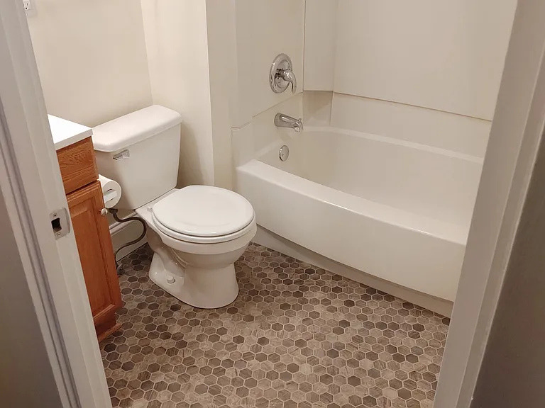 155 Euclid Ave — Photo 4