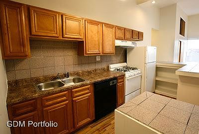 2nd image of 1858 W Chicago Ave APT 4F