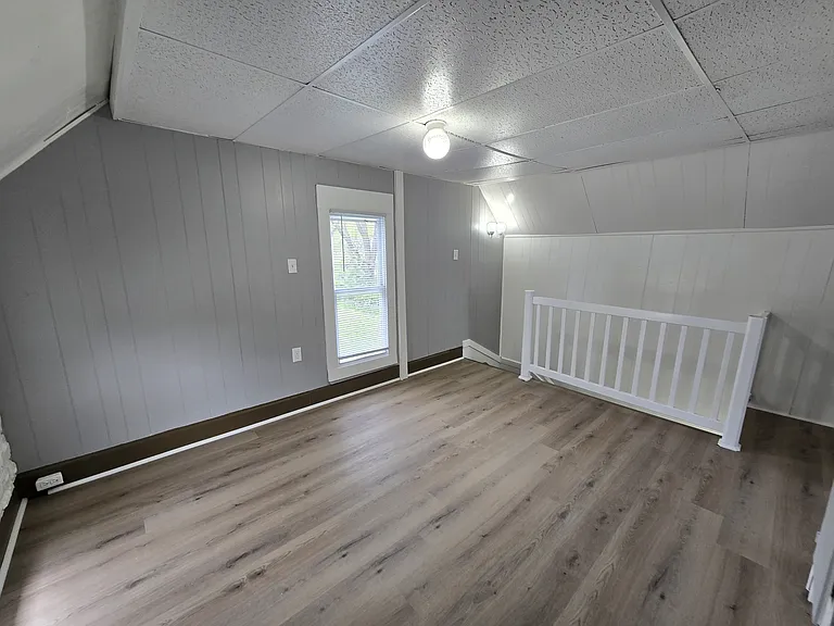 508 Mobile St — Photo 11