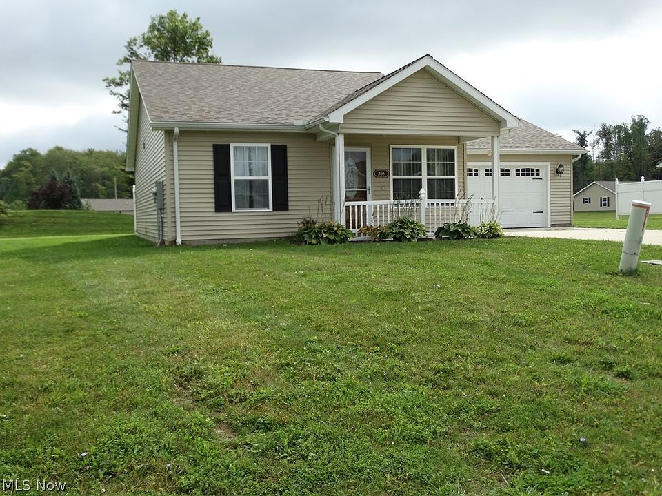 1st image of 305 Woodland Way