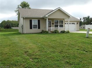 305 Woodland Way, Jefferson, OH