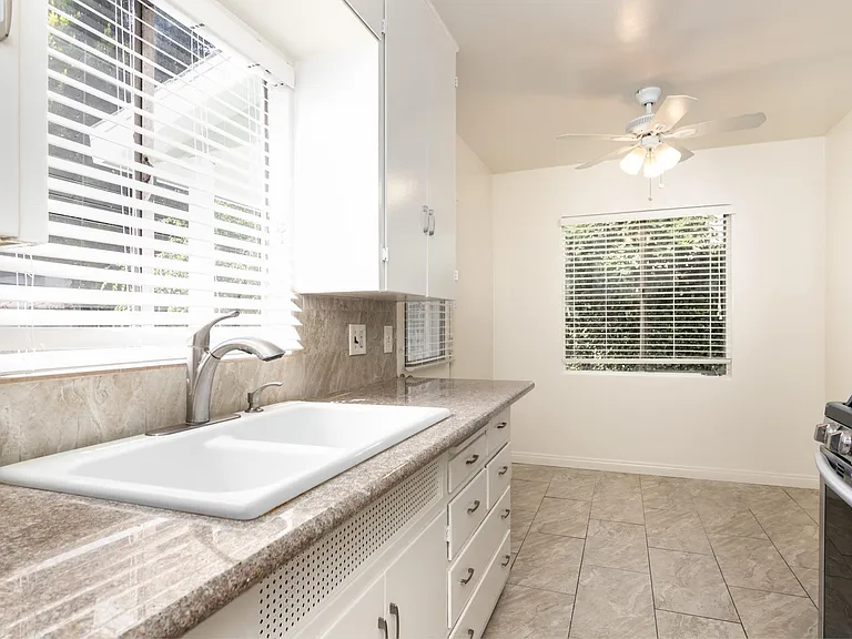 4181 Tujunga Ave #4183 — Photo 10
