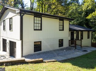 567 Woodland Ln, Lawrenceville, GA 30043