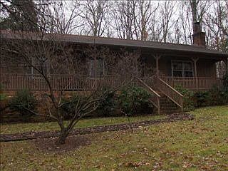 2nd image of 5712 Roslyn Rd