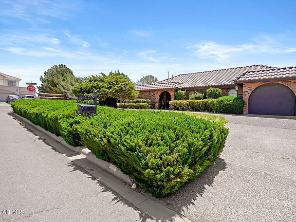 2nd image of 3618 Clancy Ln