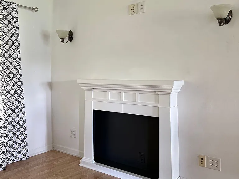 4071 W Broadway Ave — Photo 2