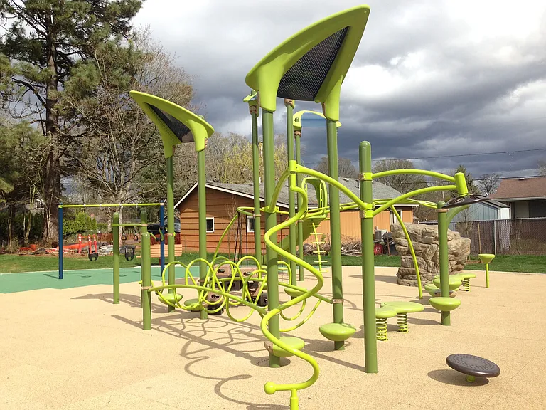 Blanton Commons — Photo 21