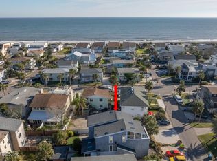 202 Margaret St, Neptune Beach, FL 32266