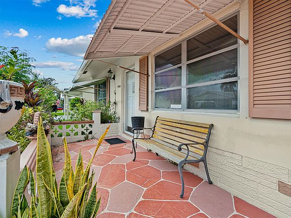 5th image of 4905 NW 43rd Terrace