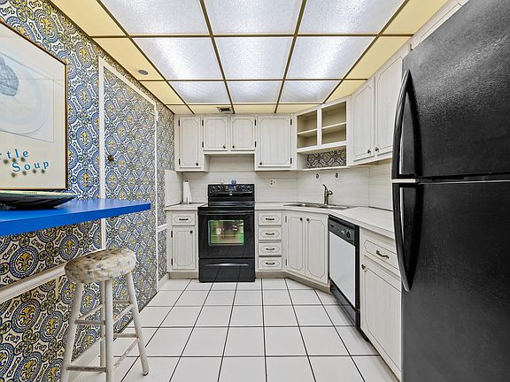 5th image of 2500 E Las Olas Boulevard #404