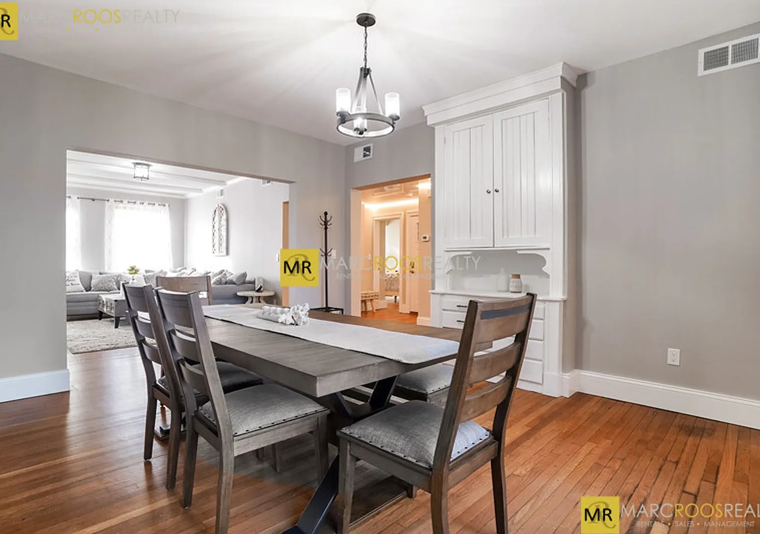 Most Luxurious Off-Campus Choice! Near Bu Campus! Heat & Hw Inc. W/D In Unit — Photo 3