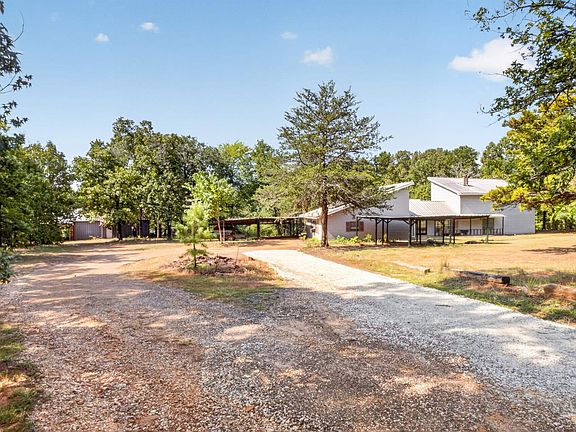 3rd image of 3645 Silk Tree Rd