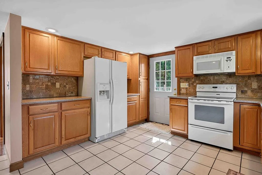 2 bed, 2.0 bath, 1152 sqft, $1,495 — Photo 2
