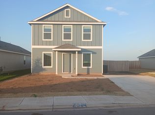 2304 Dust Devil Dr, Lockhart, TX 78644