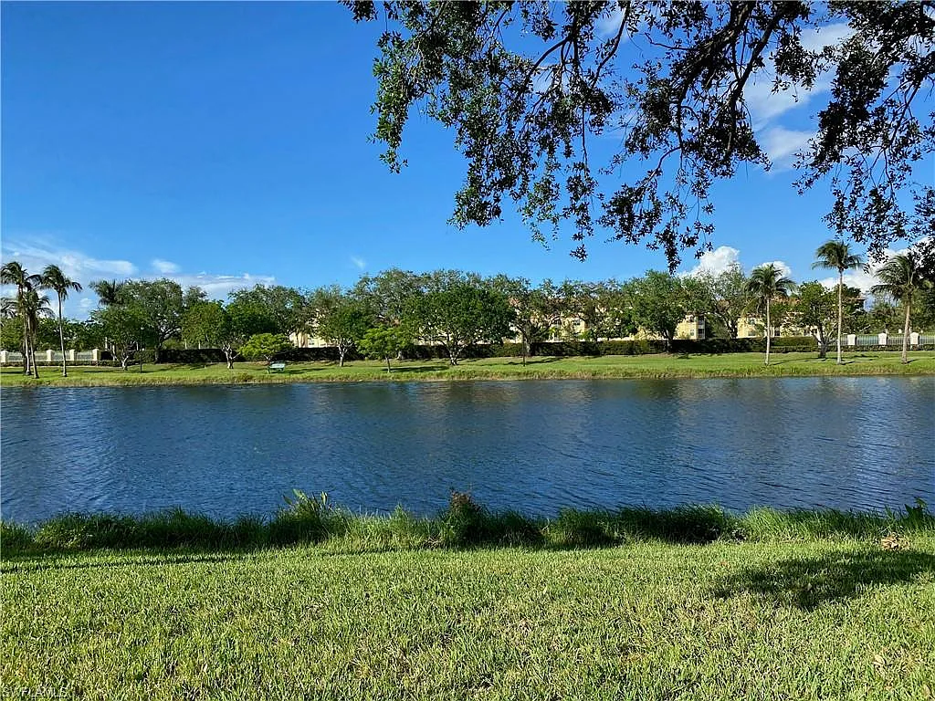 2 bed, 2.0 bath, 1680 sqft, $2,850 — Photo 4
