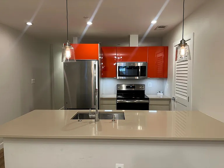 715 Emerson St NW — Photo 15