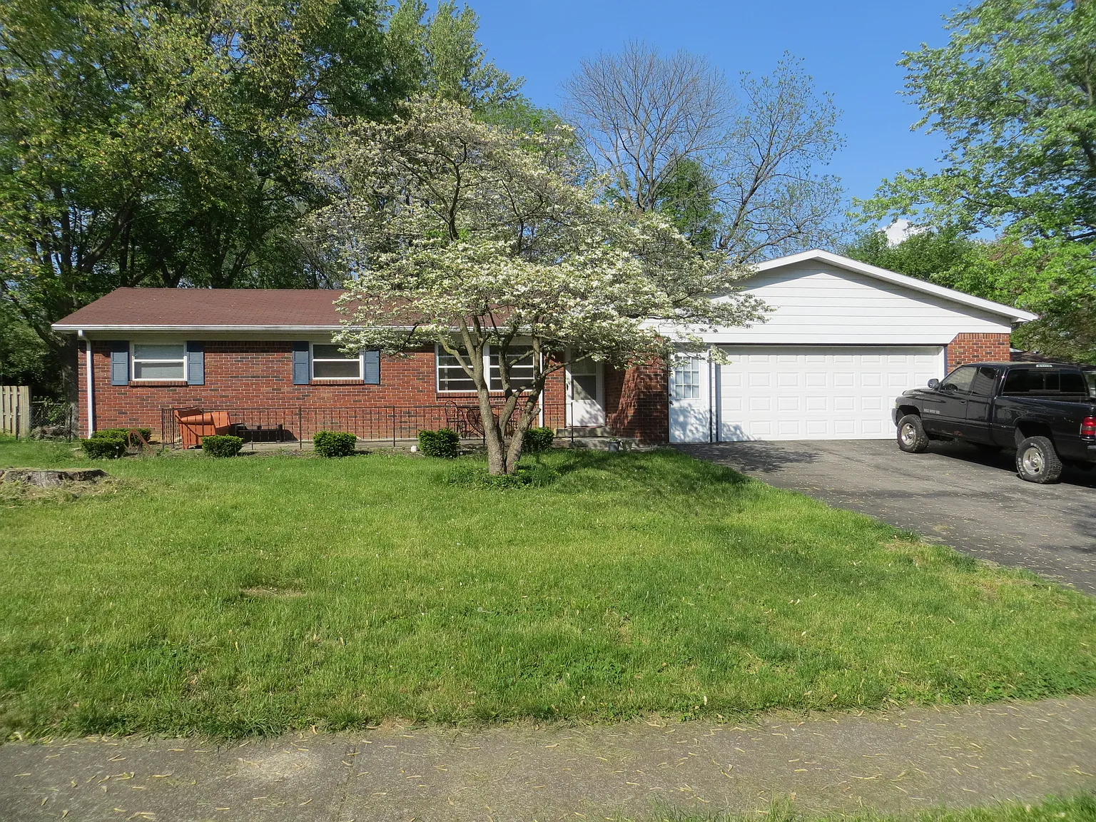 3722 W Arrow Ave photo 1