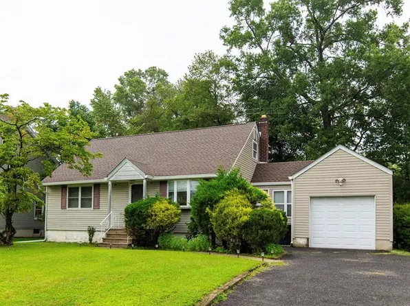 46 Linwood Ave, Midland Park, NJ 07432