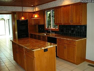2nd image of 305-3 Woodridge