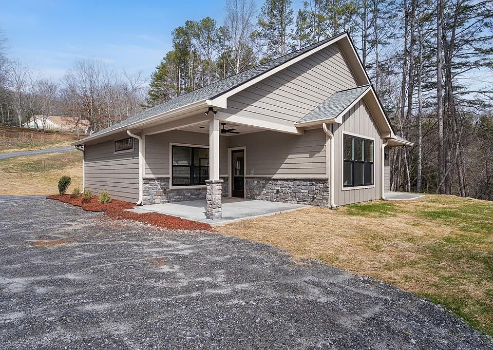 1st image of 155 Ivy Knob Ter