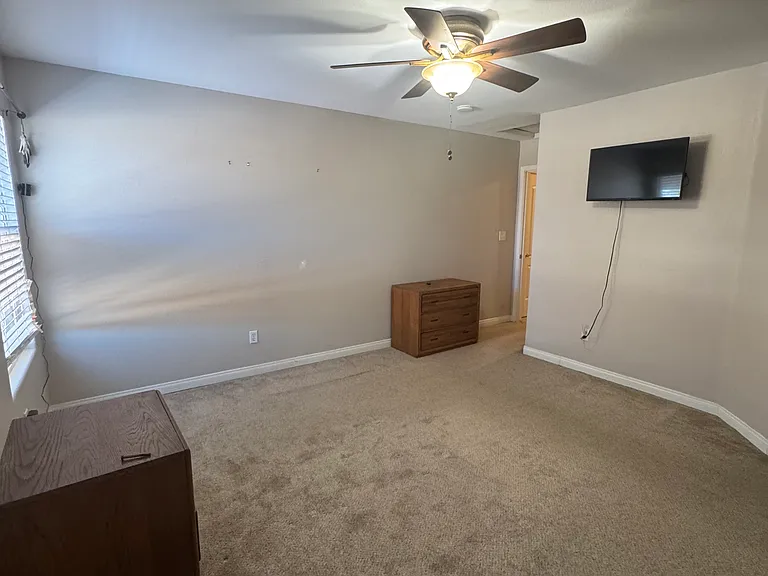 10193 Evelyn Ave — Photo 17