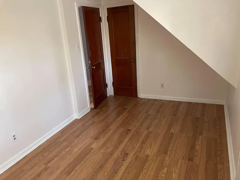 27 Glenwood St #3 — Photo 9