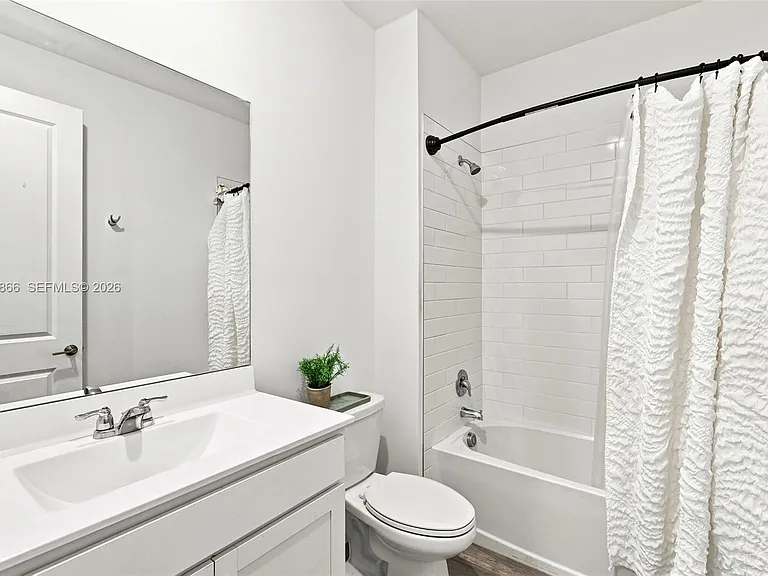 12303 SW Roma Cir — Photo 26