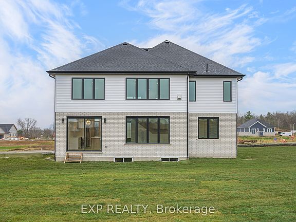 3rd image of 150 Locky Ln
