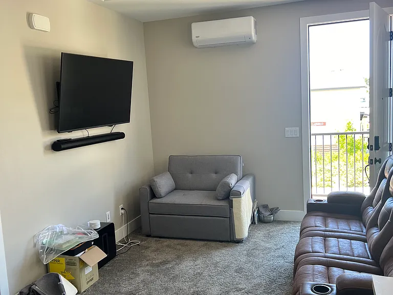1404 Quarry Ct #1 — Photo 3