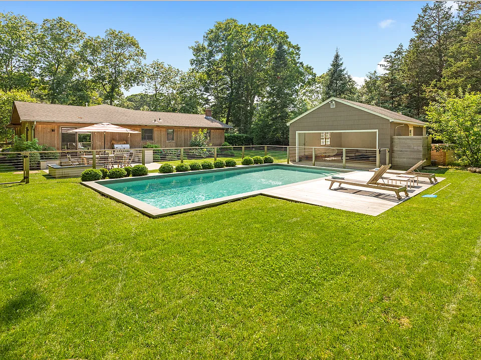 75 Tyrone Dr