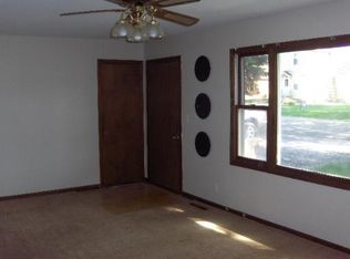 4115 East Dr, Wonder Lake, IL